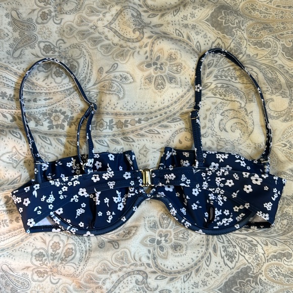 Bikini Top - Picture 2 of 6